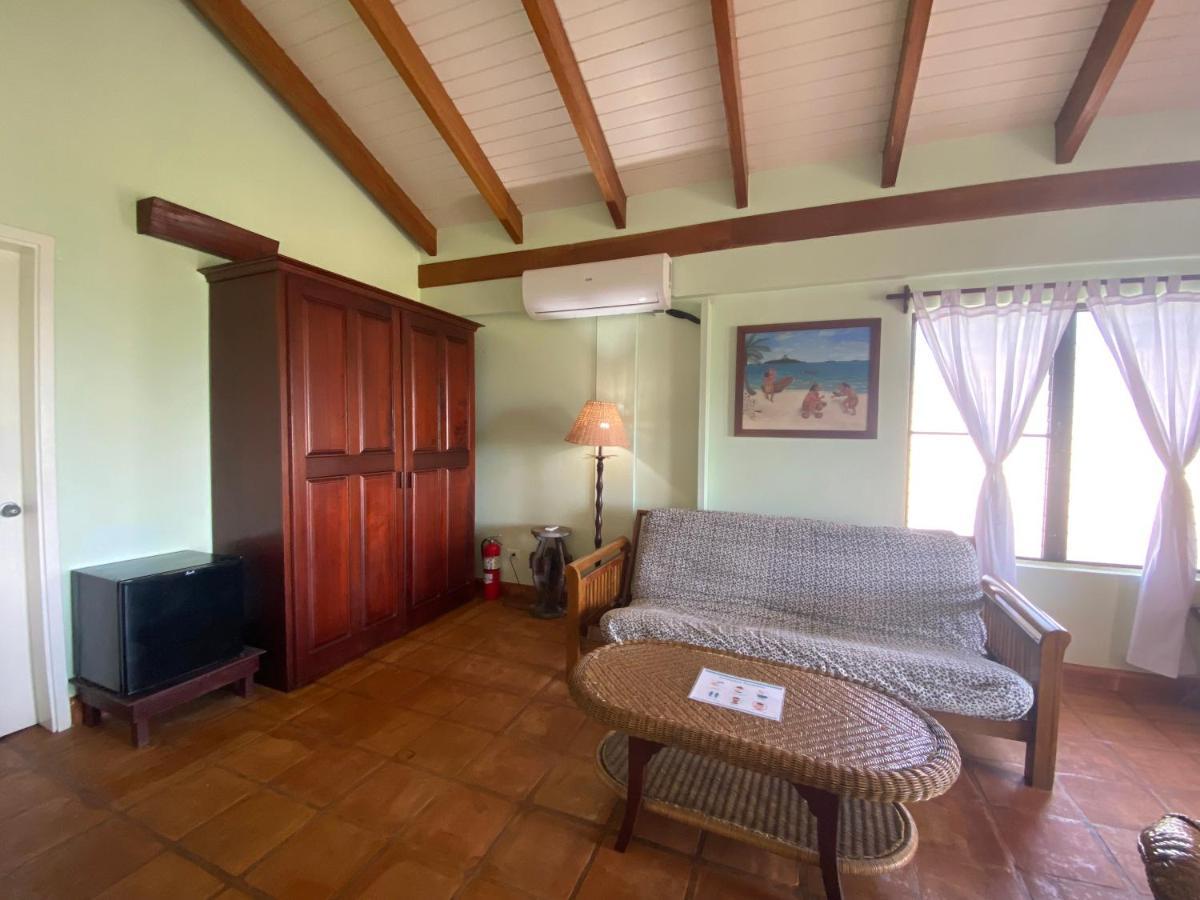 Tranquility Beach Suites Placencia ภายนอก รูปภาพ